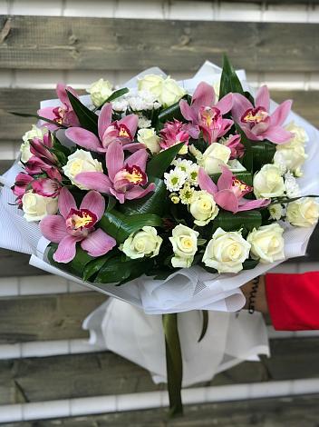 Букет цветов из: Розы и Хризантемы в Медвеженском