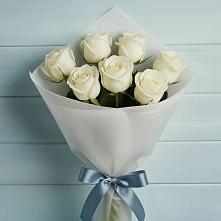 Букет 7 Белых роз Эдлесс Лав в Медвеженском