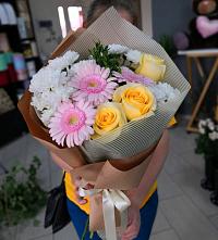 Букет цветов из:  Герберы, Розы и Хризантемы в Медвеженском