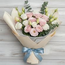 Букет цветов из:  Лизиантусы #REPLACE_PRED# Медвеженском