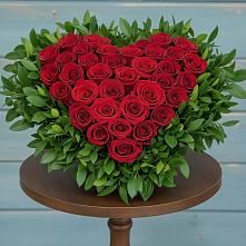 Цветочная композиция из Розы в виде сердца в Медвеженском