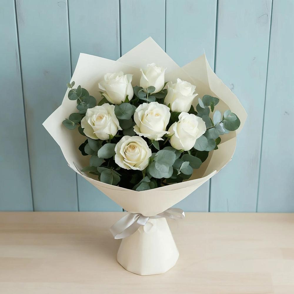 Букет Белые розы в Эвкалипте в Медвеженском