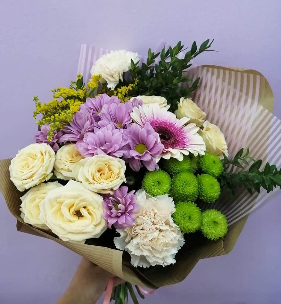 Букет цветов из: Хризантемы, Розы, Гвоздики и Герберы в Медвеженском