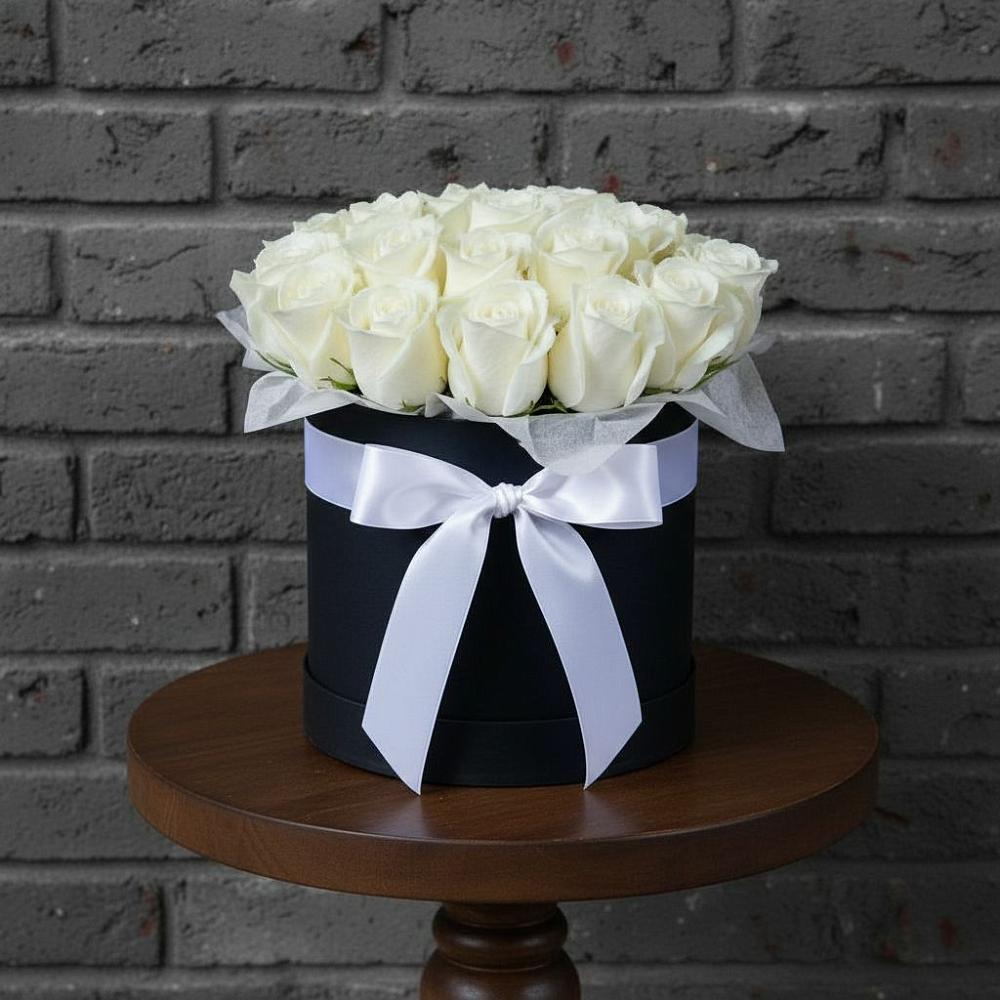 Цветочная композиция из Розы в шляпной коробке в Медвеженском