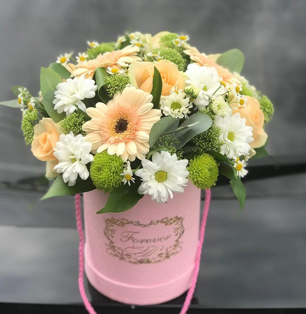 Цветочная композиция из Розы, Герберы и Хризантемы в шляпной коробке в Медвеженском