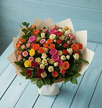 Букет Микс из разноцветных кустовых роз в Медвеженском