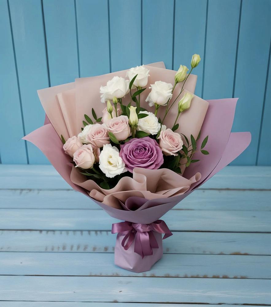 Букет цветов из: Розы и Лизиантусы в Медвеженском